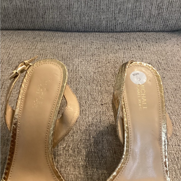 Michael Kors Gold Heels-size 6 - Picture 12 of 13